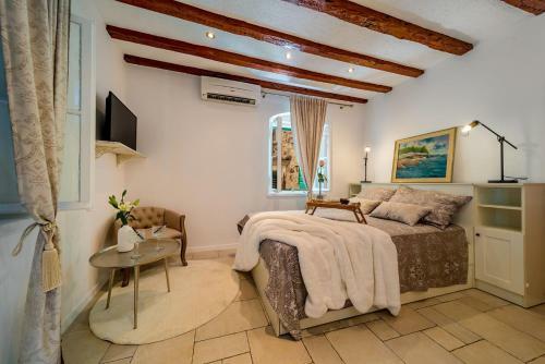 Luxury Apartment Pjaca Split In The Center Of Split