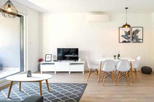 Lux Holiday Apartment On The Beach In Split