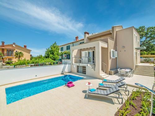 Luxurious Villa In Labin With Garden