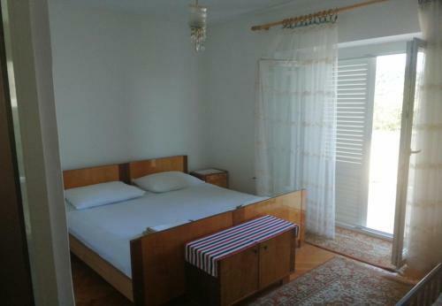 Apartment Irena - 100 M From Sea