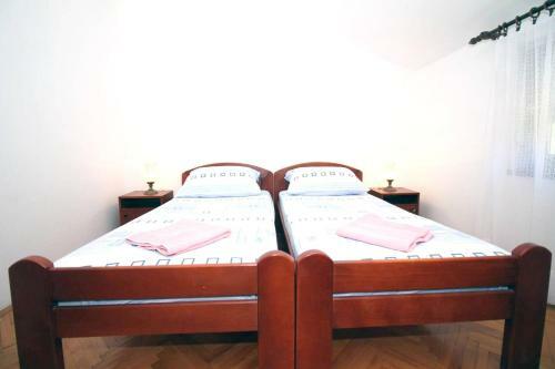 Apartment With 2 Bedrooms In Tisno With Wifi