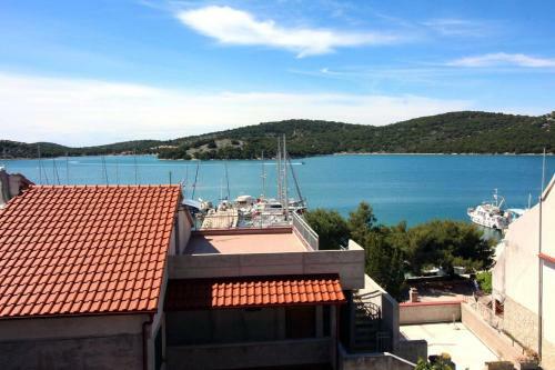Apartment With One Bedroom In Tisno With Wifi
