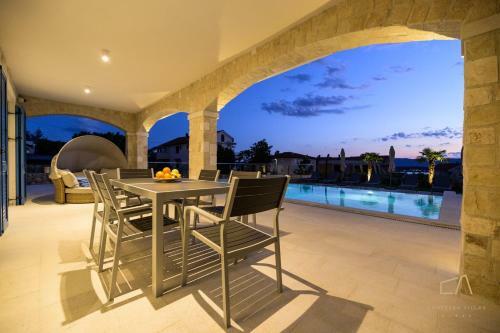Hostal Luxury Apartments Loma