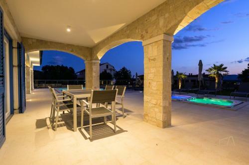 Hostal Luxury Apartments Loma