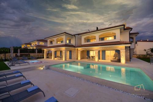 Hostal Luxury Apartments Loma