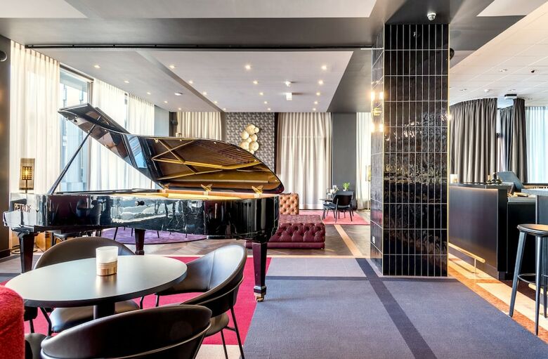 Hotel Diplomat
