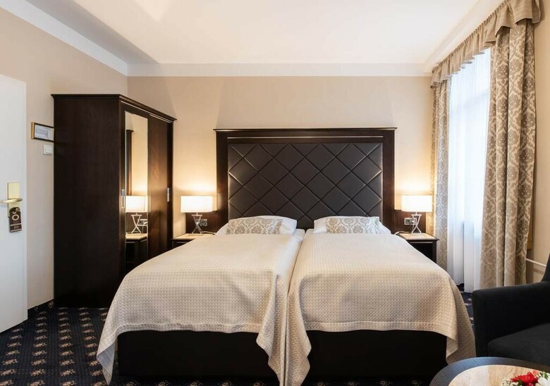 Pytloun Old Armoury Hotel Prague, Star� Zbrojnice