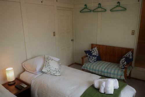 Bed & Breakfast Resort Inn White Silver