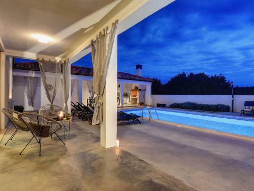 Holiday Home Villa Danica