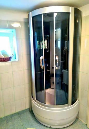 Holiday Home Tomislav-100m From Sea