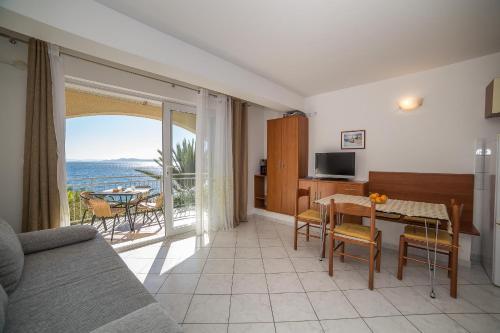 Hostal Apartments Villa Sea 1838