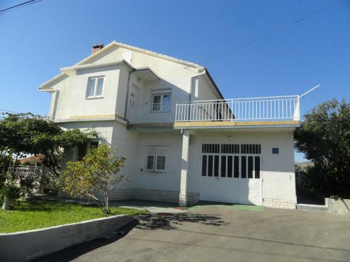 Apartment Tomi - Large Terrace