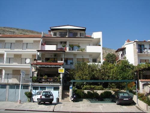 Apartments Milka - 100m From Sea