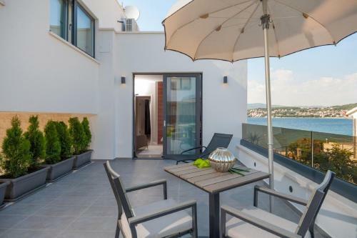 Beachfront Villa Sunce On Ciovo Island
