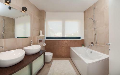 Beachfront Villa Sunce On Ciovo Island