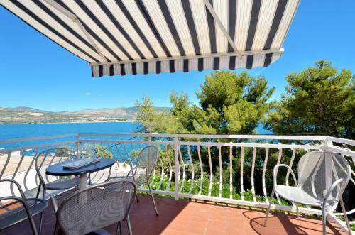 Apartamento D - Large Apt With Big Terrace Next To The Beach