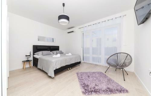 Four-bedroom Holiday Home In Seget Donji
