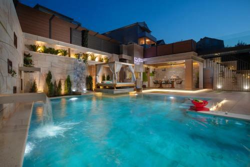 Villa Arbanessa With Heated Pool