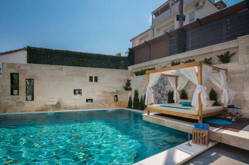Villa Arbanessa With Heated Pool