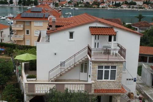 Apartment Maris - Location&parking