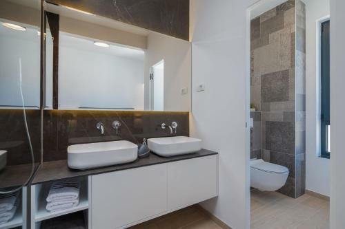Luxury Villa Gold Pearl With Pool