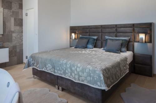 Luxury Villa Gold Pearl With Pool