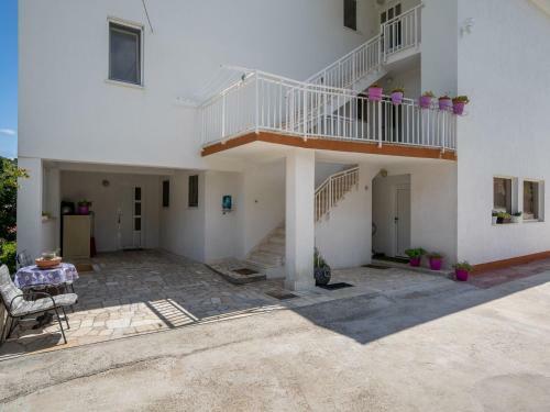 Apartment Lucija Near Trogir