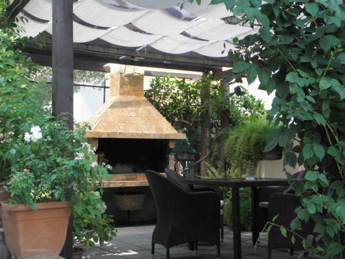 Hostal Apartments & Rooms Magda - Parking