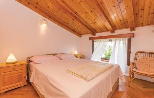 Four-bedroom Apartment In Turanj