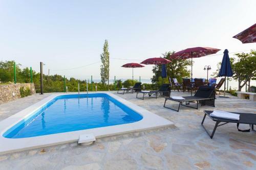 Villa Ljubini Dvori In Tucepi, Private Pool