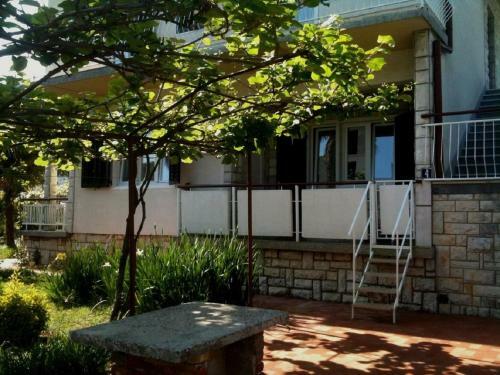 Apartment Eli - 50m From The Sea