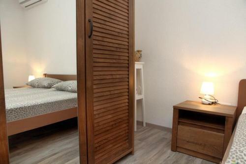 Modern Apartment By Umag Sea