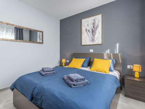 Luxury Villa For Up To 8 Persons With Private Pool