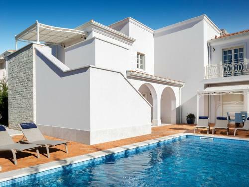 Gorgeous Villa In Vabriga With Private Pool & Garden