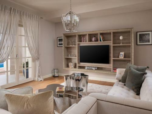 Gorgeous Villa In Vabriga With Private Pool & Garden