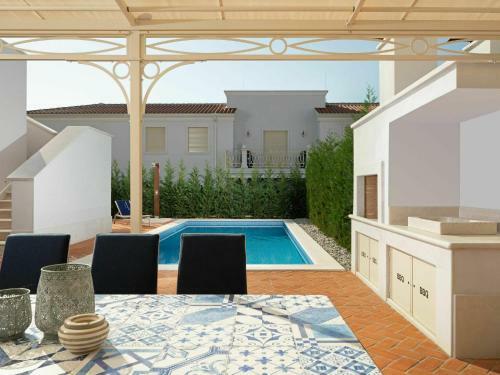 Lavish Villa In Vabriga With Picturesque Views & Pool