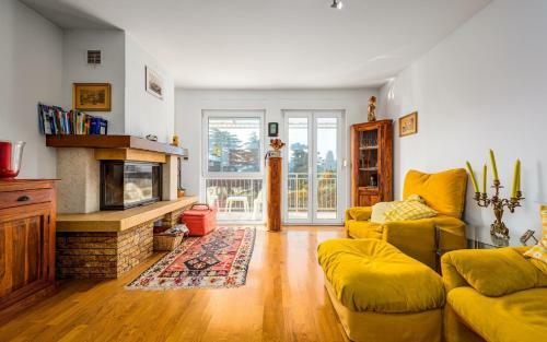 Valessia House With Apartment