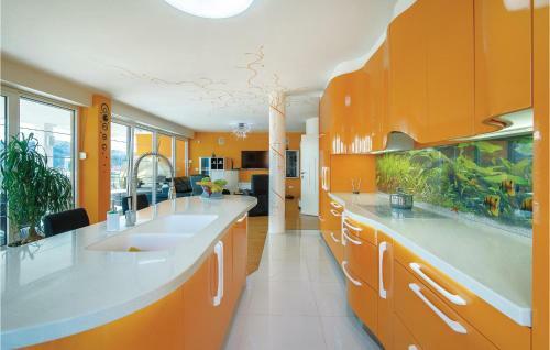Five-bedroom Holiday Home In Varazdinske Toplice