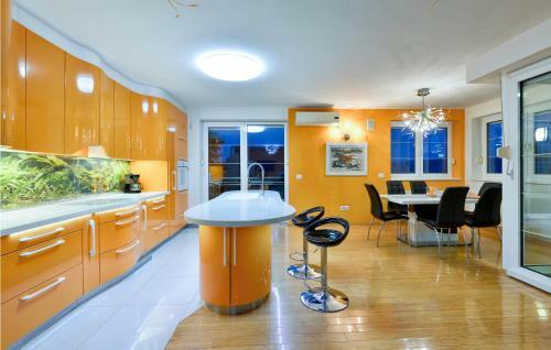 Five-bedroom Holiday Home In Varazdinske Toplice