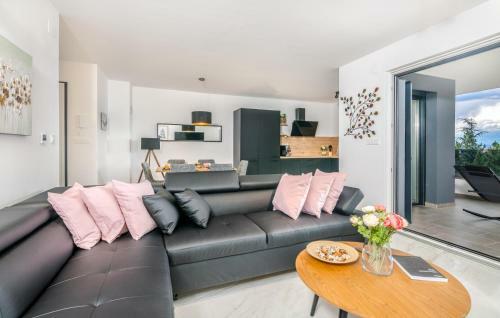 Modern Apartments Elle Malinska