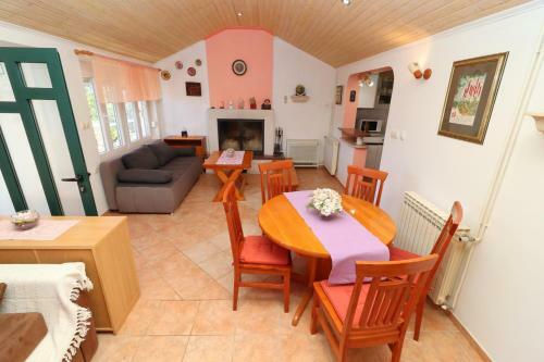 Stone House Horizont