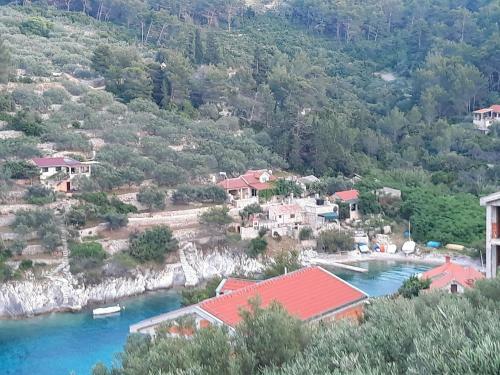 Stone House Oreb