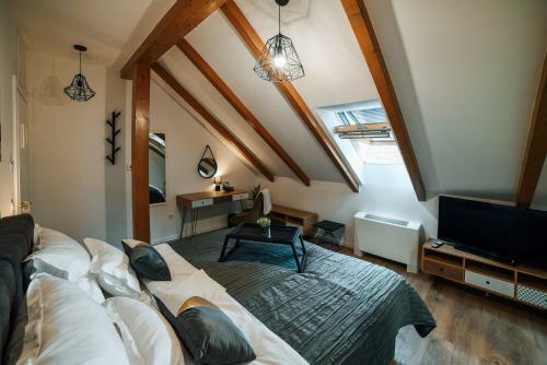 Hotel Chop Old House Rooms