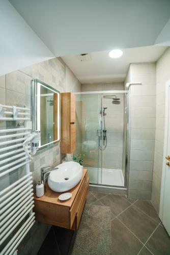 Hotel Chop Old House Rooms