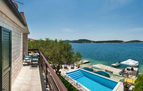 Villa Lucmar - Swimming Pool