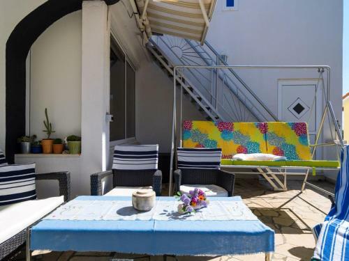 Aesthetic Holiday Home In Plano With Private Terrace