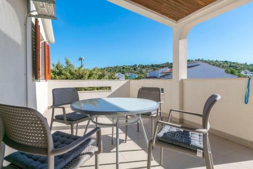 Apartamentos House Tihomir