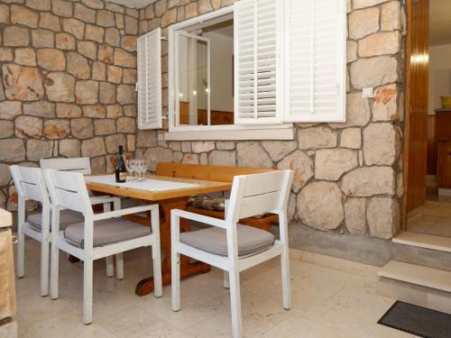 Apartment Martina - Kor300