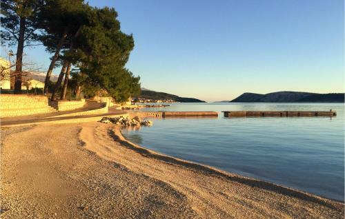 Stunning Home In Rab W/ 1 Bedrooms