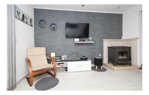 Six-bedroom Holiday Home In Kastel Stafilic